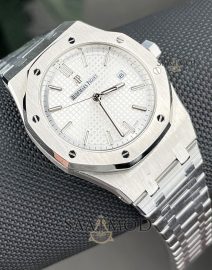 audemars-piguet-royal-oak-beyaz-replika-saat-02