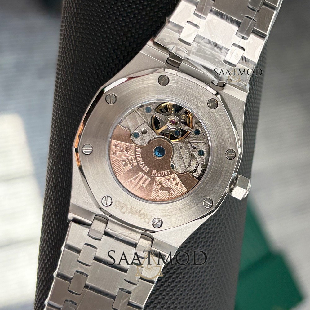 audemars-piguet-green-tourbillon-watch-03